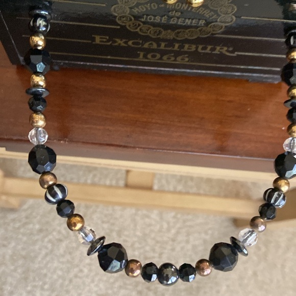 UNIQUE CIGAR BOX WOOD PURSE WITH MIRROR INSIDE AND BEADED HANDLE. - Picture 4 of 8